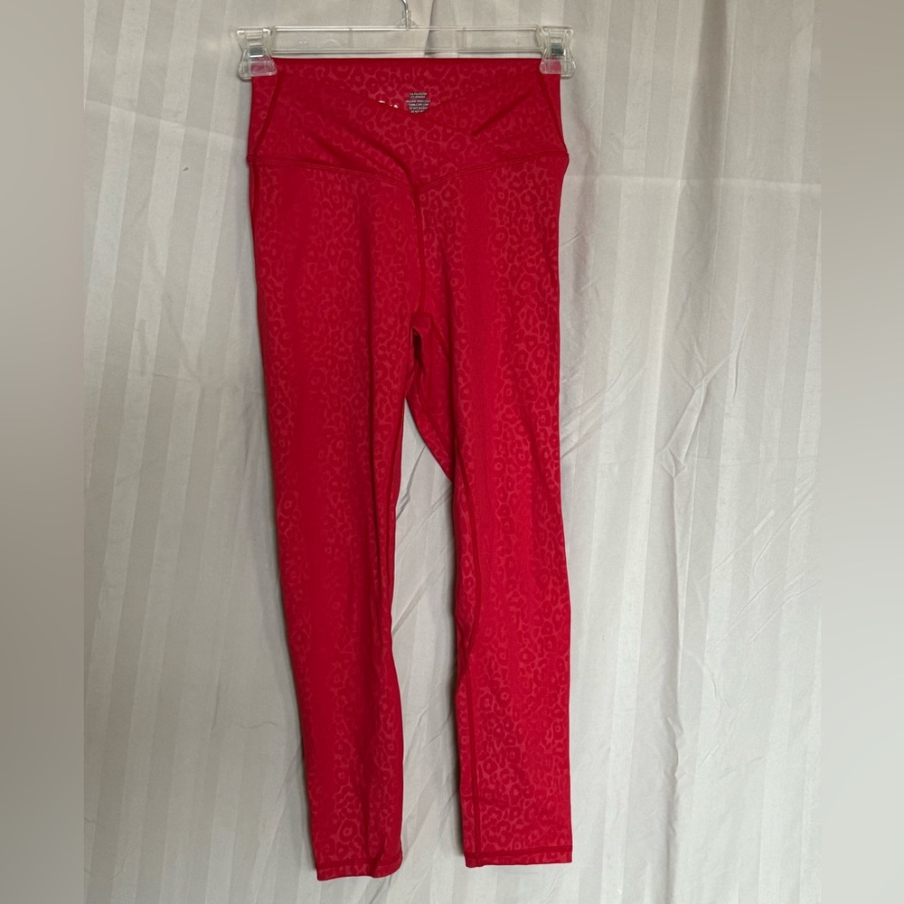 LNT cross over waist/scrunch butt cheetah print leggings